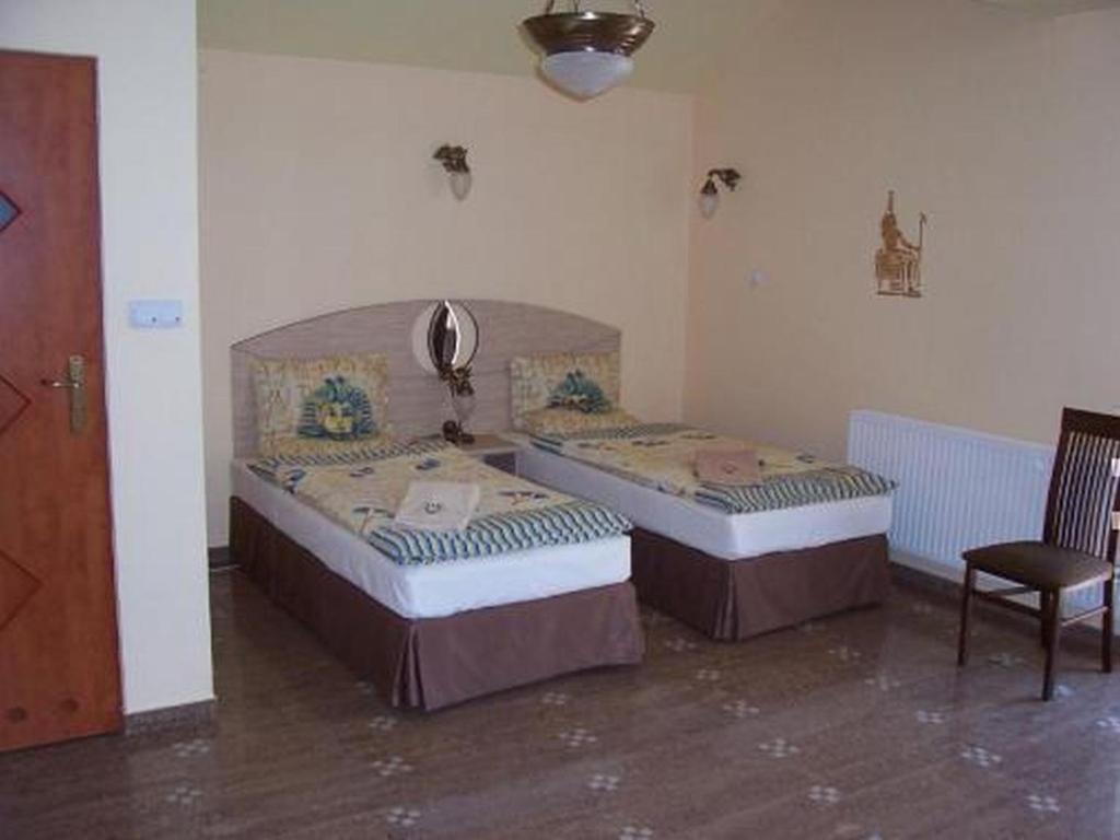 Hotel Faraon Kielce Room photo